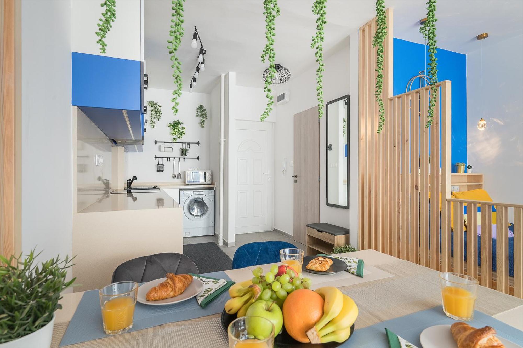 Newly Renovated!!! - Modern 10 Minutes From The Grand Boulevard דירה *