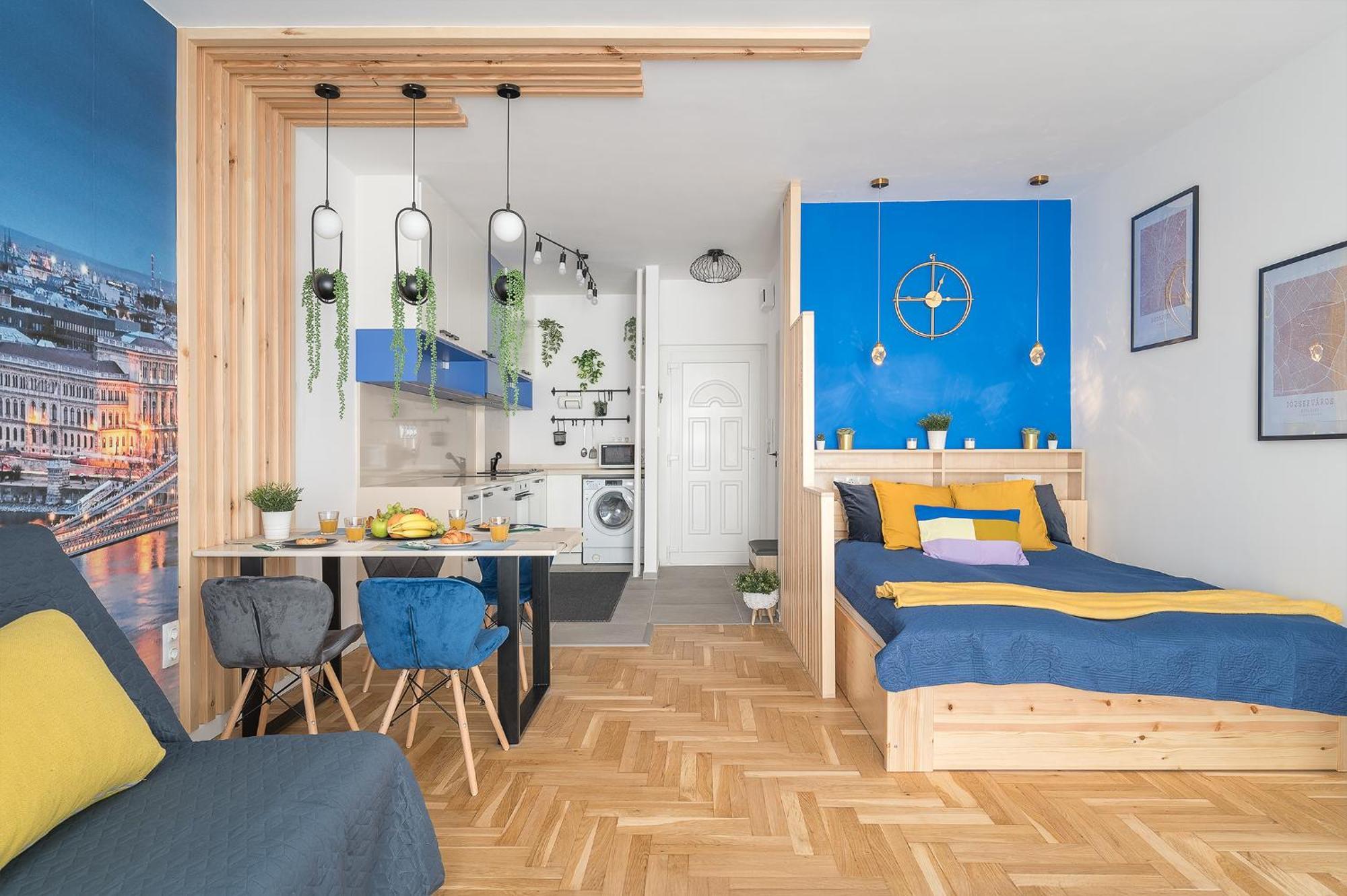 Newly Renovated!!! - Modern 10 Minutes From The Grand Boulevard דירה *